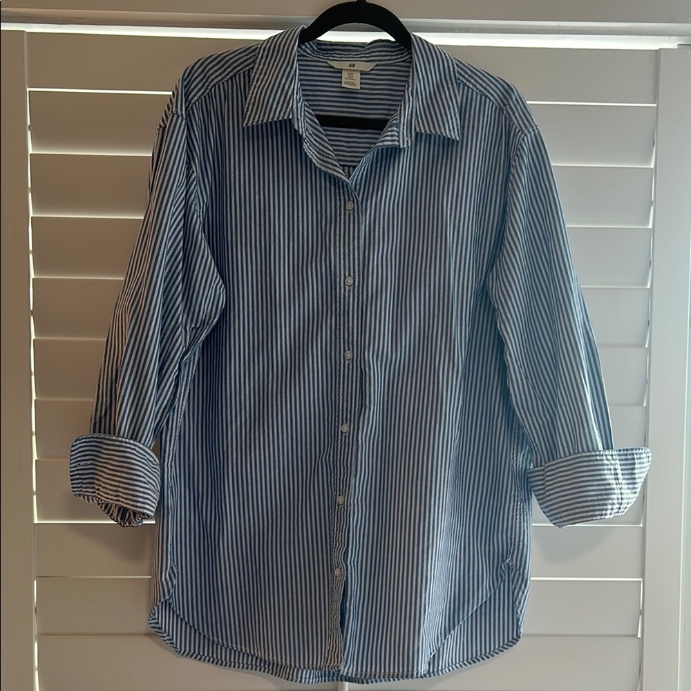 NWOT H&M Button Down Shirt